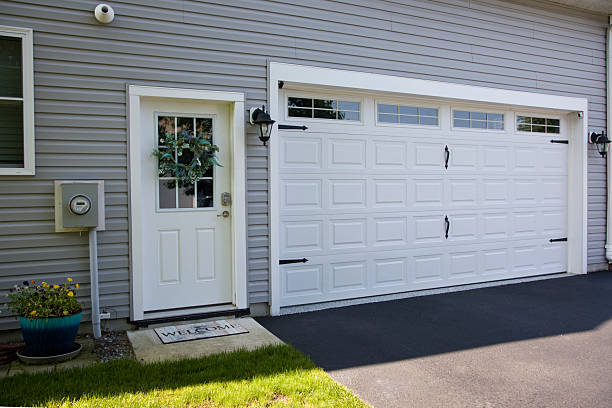 24/7 Emergency Garage Door Roller Replacement experts in Spiro, OK